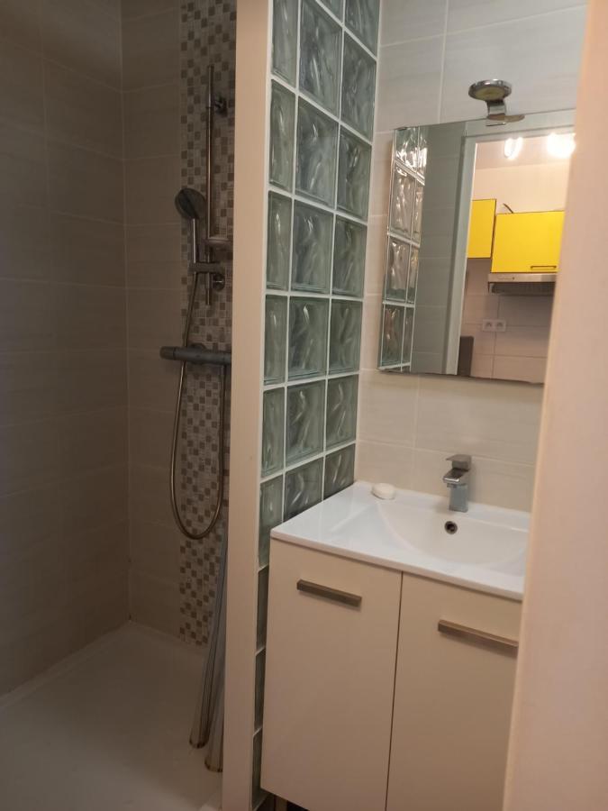 Les Appartements De Lina - Studio West City - Self Check-In لا غراند موت المظهر الخارجي الصورة